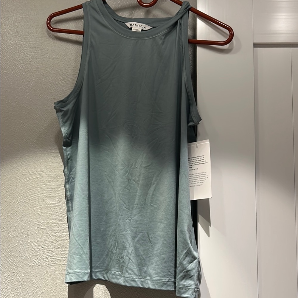 Athleta Green Sleeveless Tank Top with Gradient Design